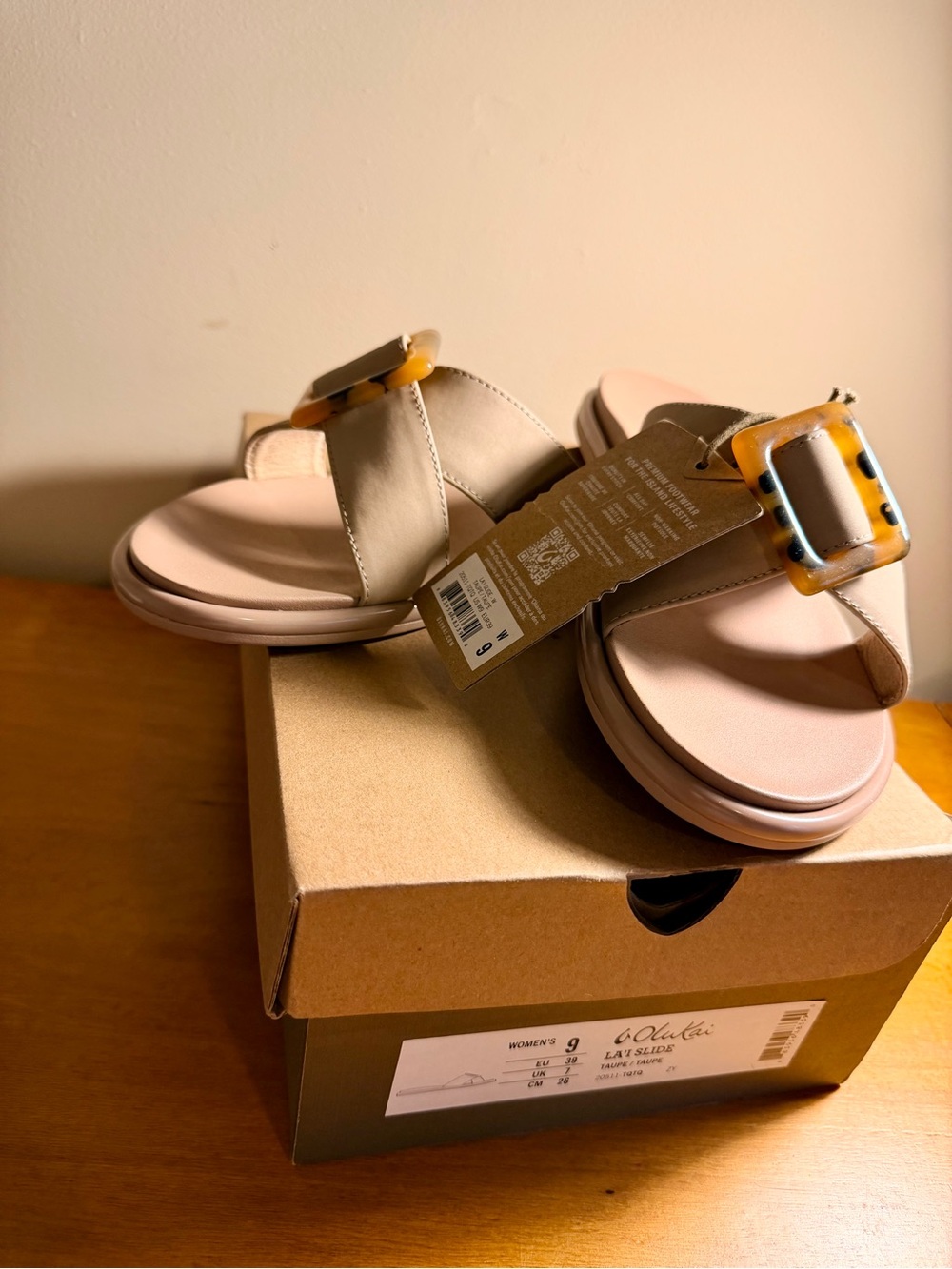 OluKai La'i Beige Slide Sandals with Tortoiseshell Buckle